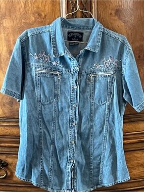GRANDMA ~ COTTAGE CORE DENIM SHORT SLEEVE BUTTON DOWN SHIRT Floral Womens